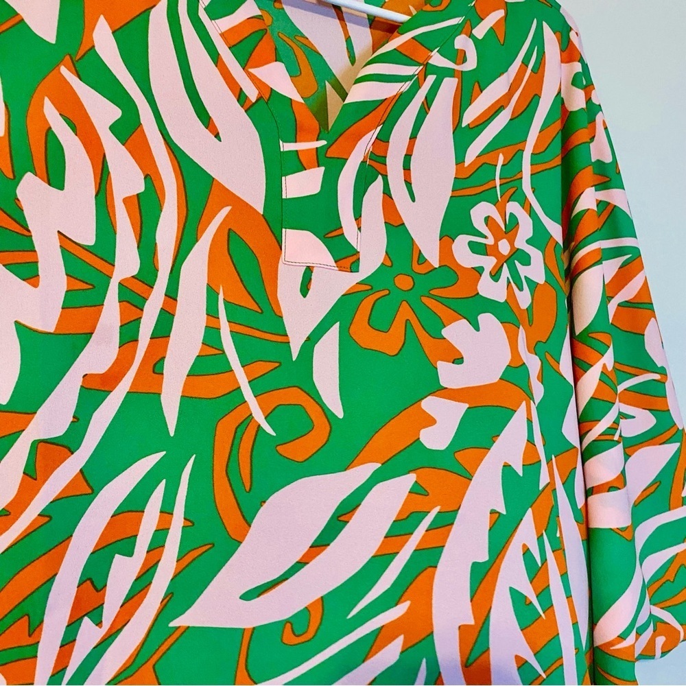 Belle by Kim Gravel Vibrant Green, Pink, and Orange Top Size M - Picture 7 of 7